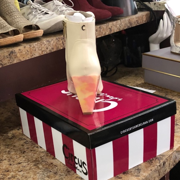 Ankle boots - Picture 5 of 13